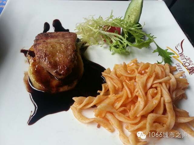 后切牛扒！某編輯和主播吃的贊不絕口，好吃！