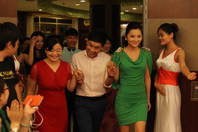 文靜、丁磊、葉子