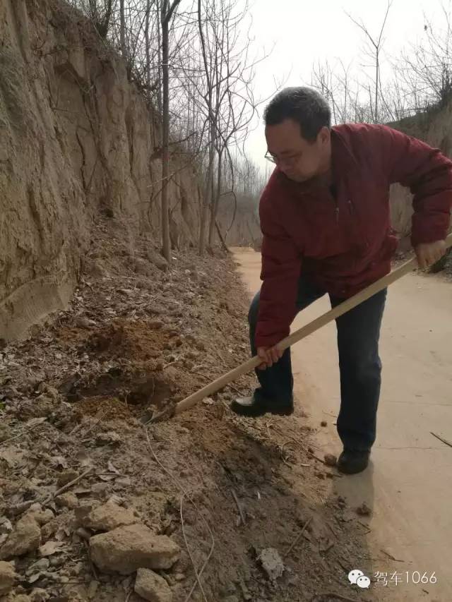 這大叔干起活也是很6呀！