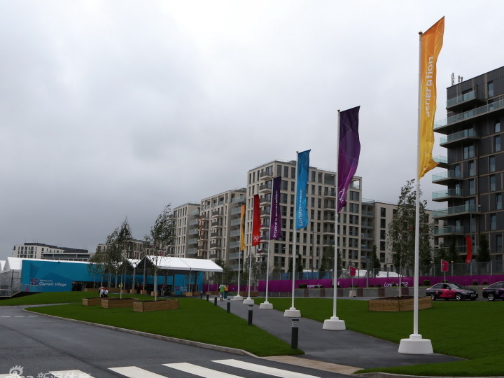 奧運(yùn)村正式開(kāi)門(mén)迎客