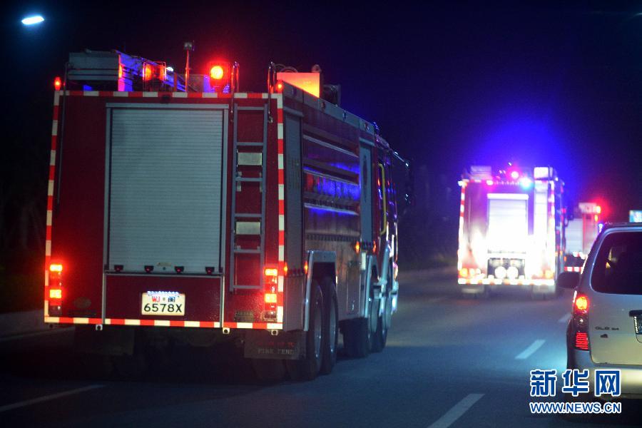 4月7日，消防車輛趕往事故現(xiàn)場(chǎng)。