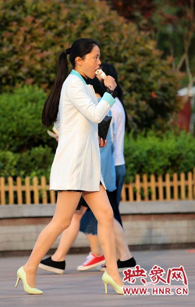 天太熱，還是吃冷飲涼快