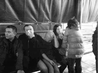 圖為打斗中受傷的武漢游客。