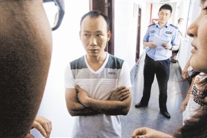 家屬沉默悲痛，不愿提起更多。