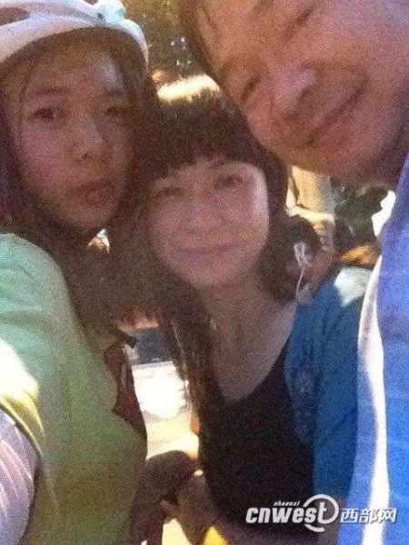 7月13日，廖靖文終于回到宜春家中，與父母團(tuán)聚。（圖片來(lái)源：西部網(wǎng)）