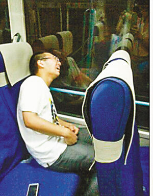 朱江突然發(fā)?。ㄊ忻窆﹫D）