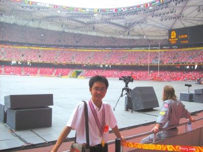 道德模范劉霆將做變性手術(shù):希望社會(huì)能包容我