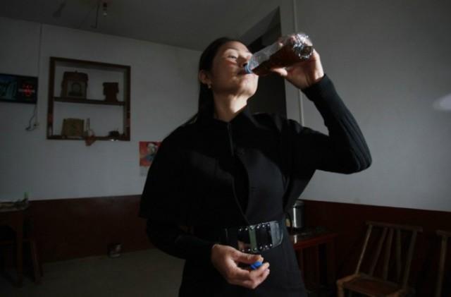 湖南村民牛羊糞泡水治癌 或因無法負擔(dān)醫(yī)藥費