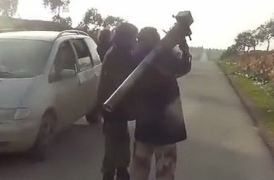 敘反對(duì)派宣稱(chēng)用肩扛導(dǎo)彈擊落一架政府軍戰(zhàn)機(jī)