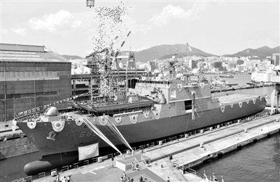 9月11日，韓國釜山，韓國海軍新一代登陸艦“天王峰”號(hào)舉行了下水儀式。