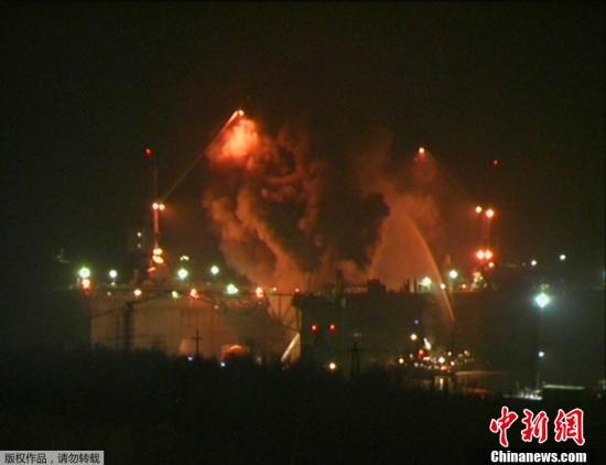 資料圖：2011年12月29日晚間，俄羅斯摩爾曼斯克州一艘名為“葉卡捷琳堡”號(hào)的核潛艇起火。