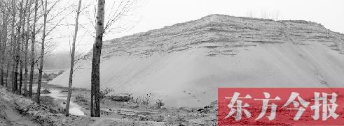 蔣西昌開設(shè)的砂場(chǎng)經(jīng)營(yíng)多年，但至今未遭到過(guò)處罰