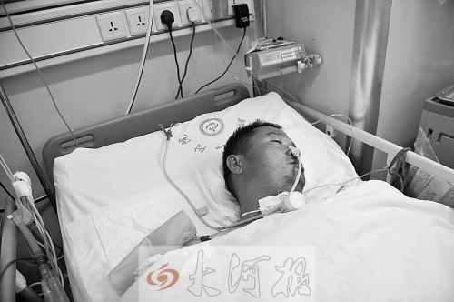 姚戰(zhàn)標(biāo)因甲烷中毒，大腦受到損害，重度昏迷。