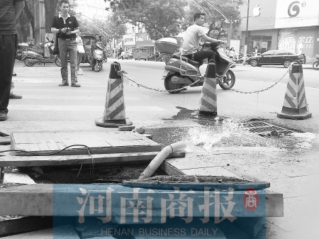 污水不停冒出，隔幾分鐘就要抽一次