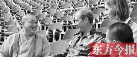 克里姆林宮警衛(wèi)司令謝爾蓋將軍會(huì)見(jiàn)釋永信，一同觀看排練