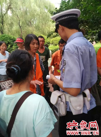 令人憤怒的是，這名老太太竟然報警說“她被環(huán)衛(wèi)工打了”