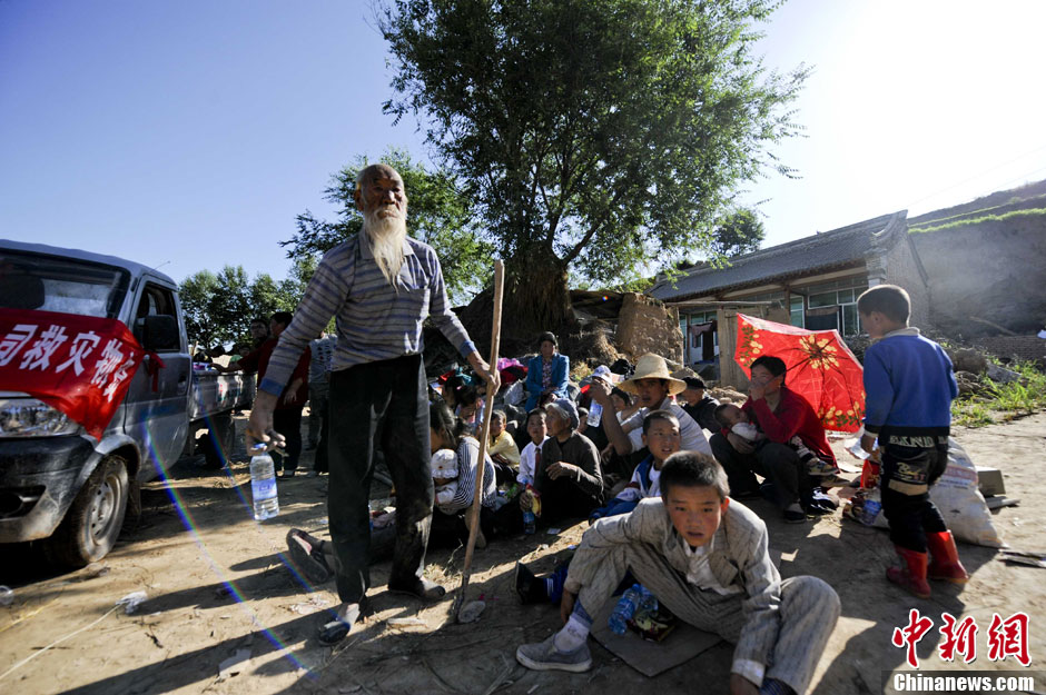 甘肅定西地震：岷縣永光村救援現(xiàn)場(chǎng)直擊