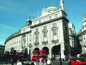 倫敦，沒有最低只有更低