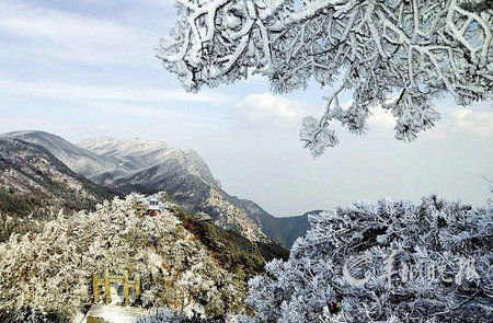 甜蜜初雪情侶游 國(guó)內(nèi)7大名山賞霧凇 甜蜜初雪情侶游 國(guó)內(nèi)7大名山賞霧凇