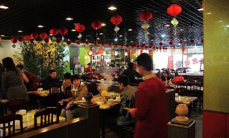 來到四川,不吃火鍋就對不起這片火辣辣的土地。