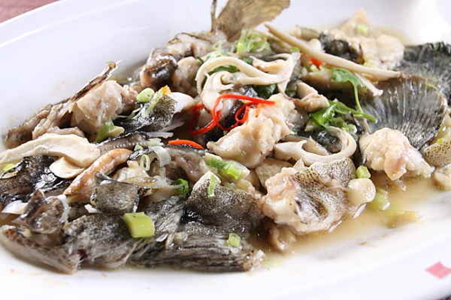 不時不吃滋補(bǔ)松茸宴 秋季進(jìn)補(bǔ)佳品