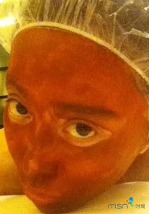 范冰冰又曬面膜照 一年敷700面膜專(zhuān)業(yè)戶