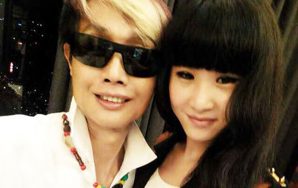 鄧建國與新女友。