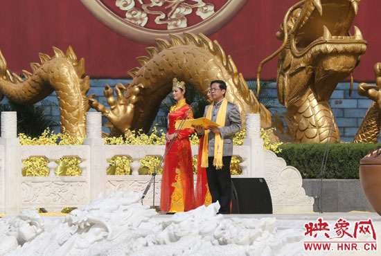 省委副書記、省政協(xié)主席葉冬松致歡迎詞。映象網(wǎng)記者 邵恰 攝