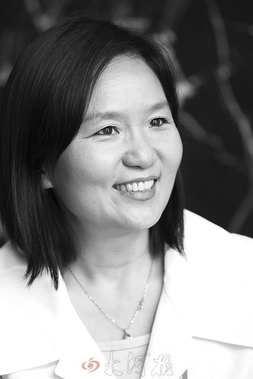 　　王碧玲：“中原地區(qū)的市場增長太迅速了，我們現(xiàn)有的鄭州物流中心已經(jīng)感覺力不從心……”