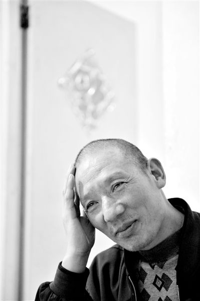 因涉嫌一起奸殺幼女事件，李懷亮被羈押近12年，三次審判，三次因“證據(jù)不足”被撤銷(xiāo)。 本版圖片均為資料圖片