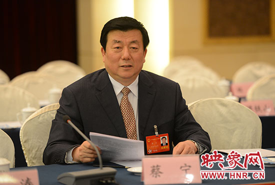 全國(guó)人大代表、河南省人民檢察院檢察長(zhǎng)蔡寧