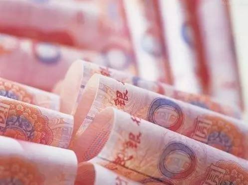 對(duì)增收潛力大、帶動(dòng)能力強(qiáng)的7大群體（技能人才、新型職業(yè)農(nóng)民、科研人員、小微企業(yè)創(chuàng)業(yè)者、企業(yè)經(jīng)營(yíng)管理人、基層干部隊(duì)伍、有勞動(dòng)能力困難群體）實(shí)施激勵(lì)計(jì)劃，推出差別化收入分配激勵(lì)政策，帶動(dòng)城鄉(xiāng)居民實(shí)現(xiàn)總體增收。