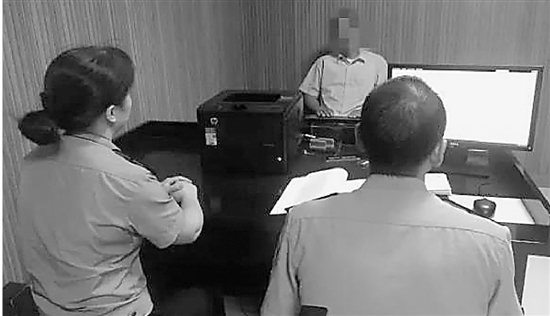 為了75000元，他們賣(mài)女兒 之后后悔又報(bào)警尋女