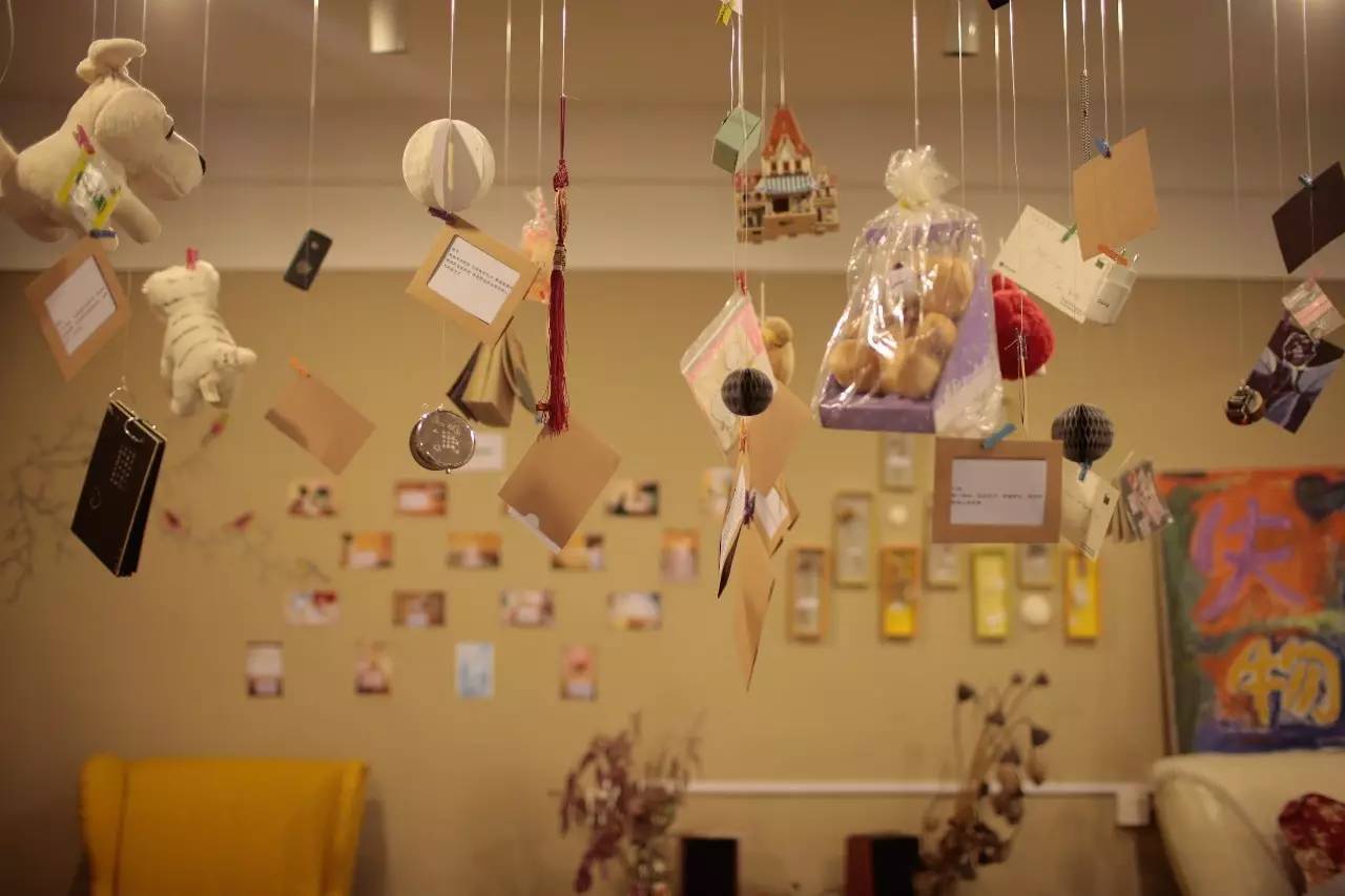 ▲失戀博物館里展示的失戀物品。