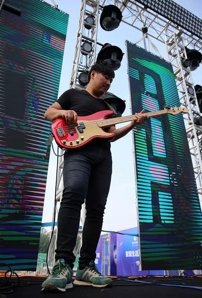 辛苦樂隊老師，你們跟我們一起，共同見證了時光音樂節(jié)是如何一步步成長至今的。