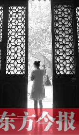 前日，鄭州市碧沙崗地下公共納涼點的入口