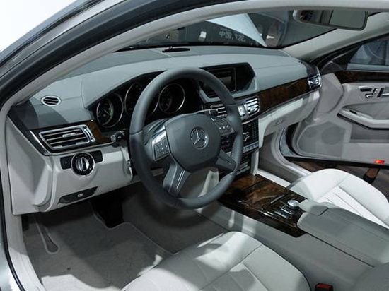 奔馳E級 奔馳E級