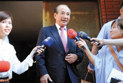 9月11日，王金平前往國民黨考紀(jì)會時回答記者提問。