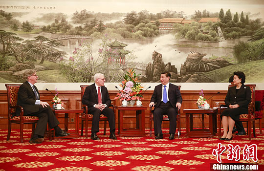 10月23日，中國國家主席習近平在北京釣魚臺國賓館會見清華大學經(jīng)濟管理學院顧問委員會海外委員。