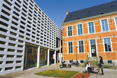 位于布魯日的歐洲學(xué)院。