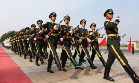 解放軍三軍儀仗隊(duì)新式禮賓服 解放軍三軍儀仗隊(duì)新式禮賓服