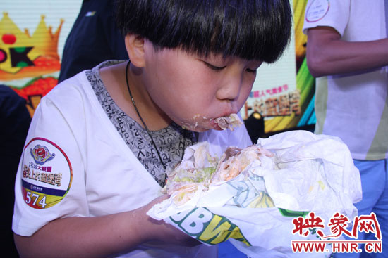 吃漢堡比賽。