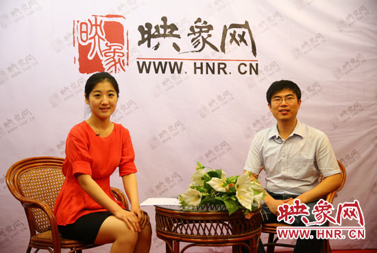 北京大學(xué)河南招生組副組長(zhǎng)韓松做客映象網(wǎng)《名校面對(duì)面》系列訪(fǎng)談
