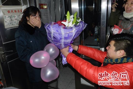 “嫁給我吧，我要愛你一生！”