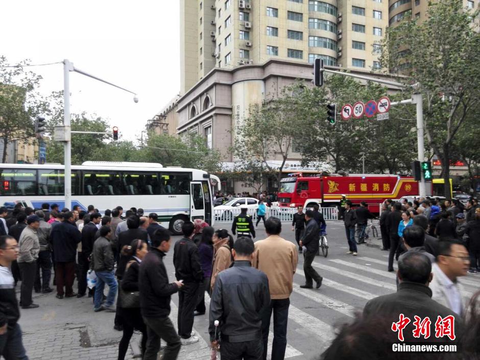 自治區(qū)和烏魯木齊市有關部門迅速處置，傷員已全部送往醫(yī)院救治。