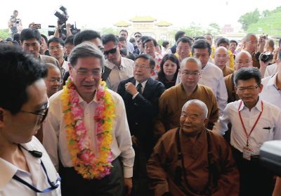 張志軍步入禮敬大廳。