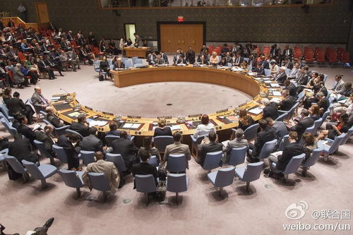 北京時(shí)間22日凌晨,聯(lián)合國安理會(huì)就澳大利亞提交的一份有關(guān)馬航墜機(jī)事件的決議草案進(jìn)行表決。