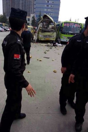 爆炸現(xiàn)場。圖片來自網(wǎng)絡(luò)