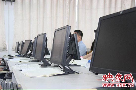 河南2015高考評(píng)卷現(xiàn)場