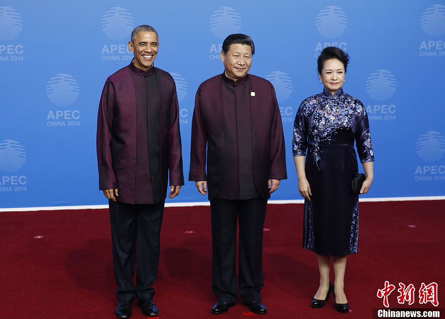 圖為習(xí)近平夫婦歡迎美國總統(tǒng)奧巴馬。中新社發(fā) 杜洋 攝